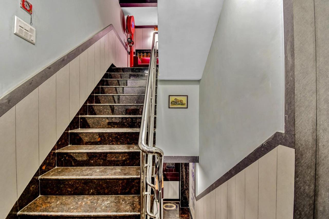 Hotel Margaret, Калькутта Экстерьер фото